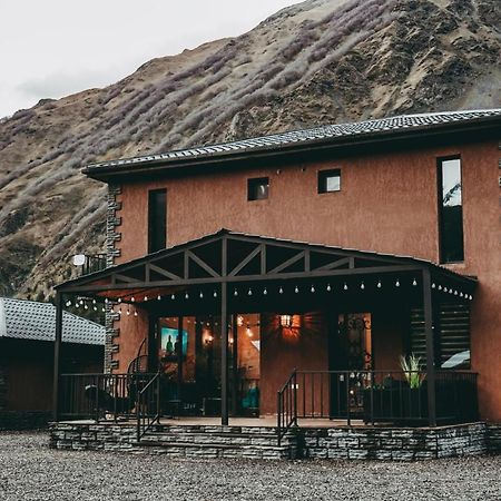 Holiday Home Stepantsminda Exterior photo